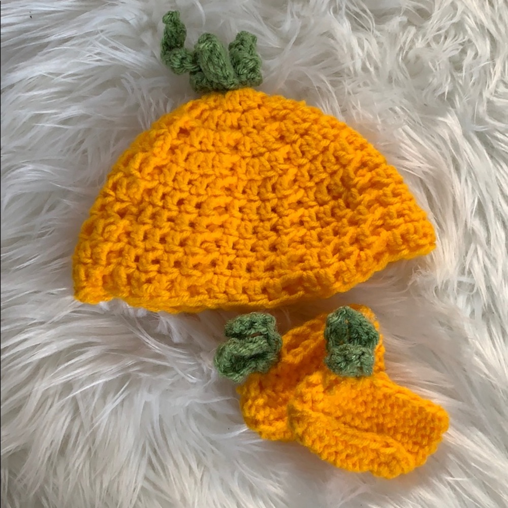 Hand made new born hat and booties.